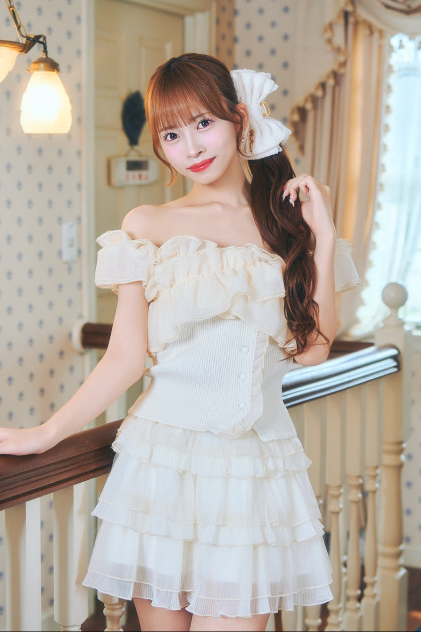 予約商品】フリルオフショルトップス – ReAmour