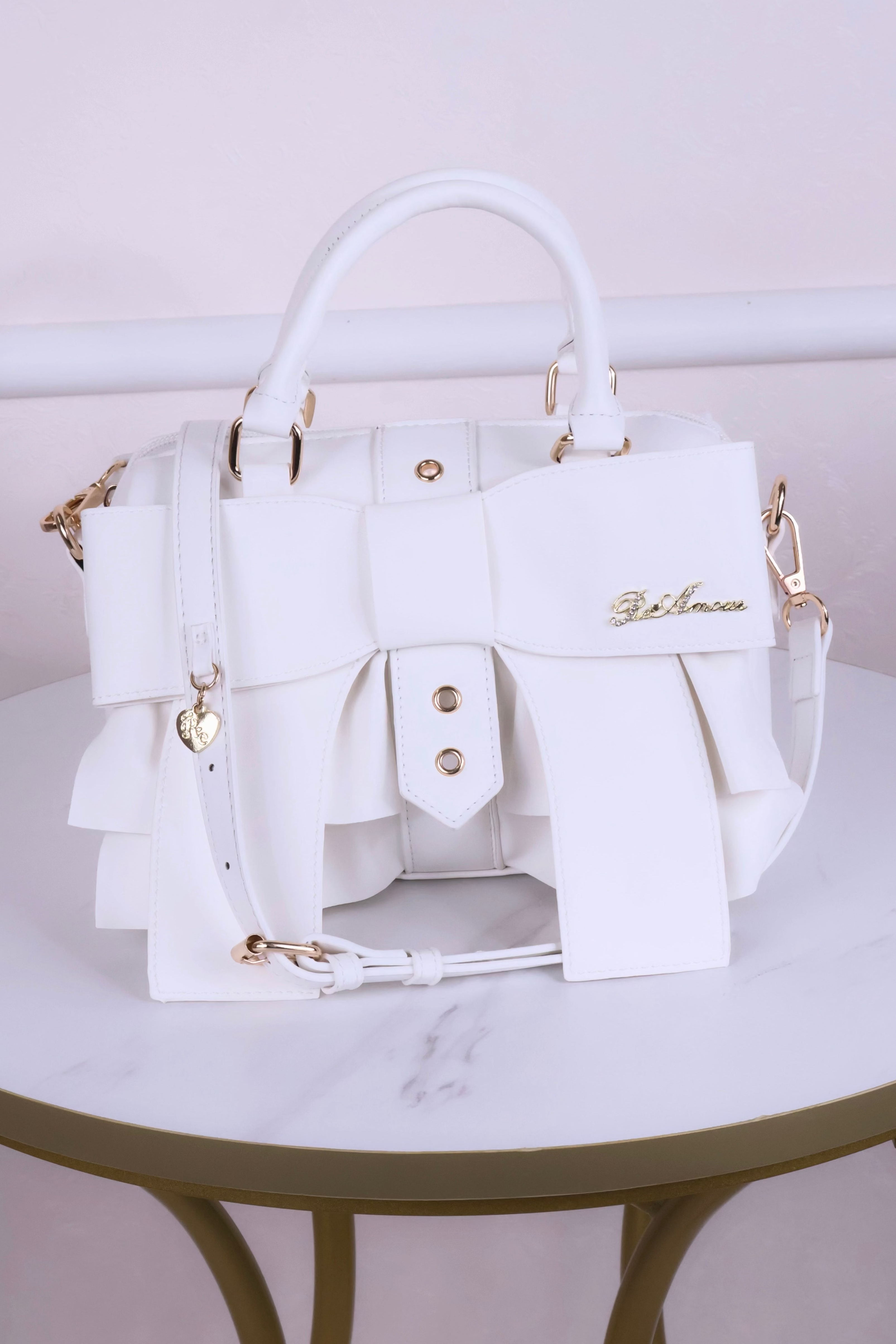 予約商品】BIGリボンボストンバッグ – ReAmour 予約商品】BIGリボンボストンバッグ – ReAmour