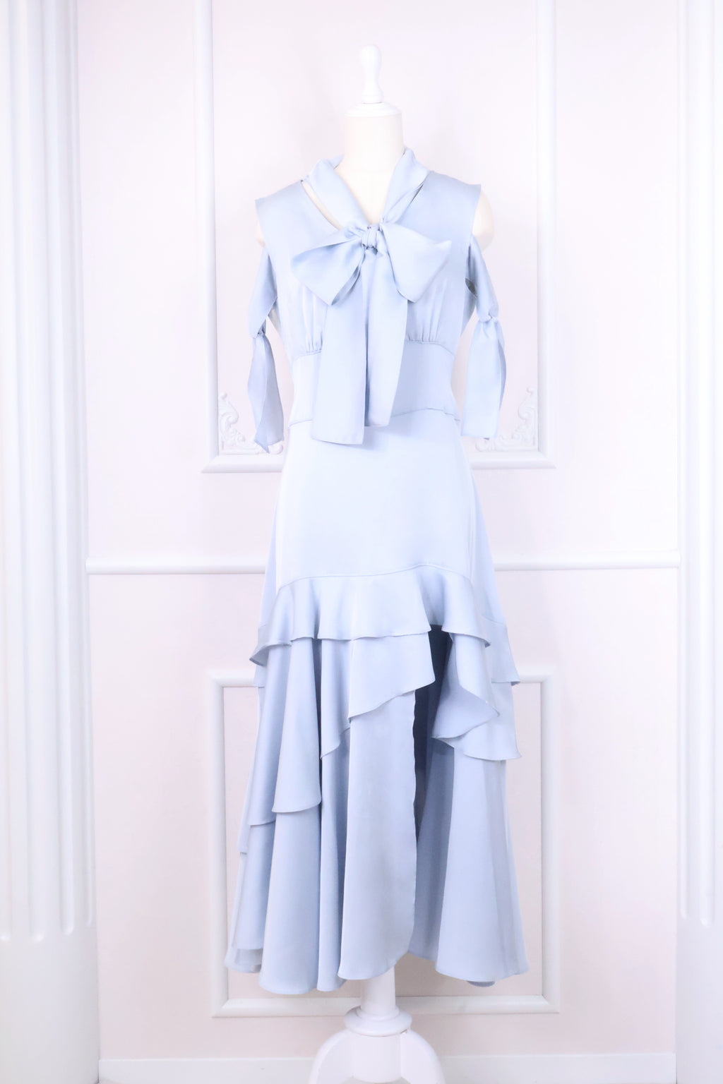 【予約商品】サテンスリットロングワンピ