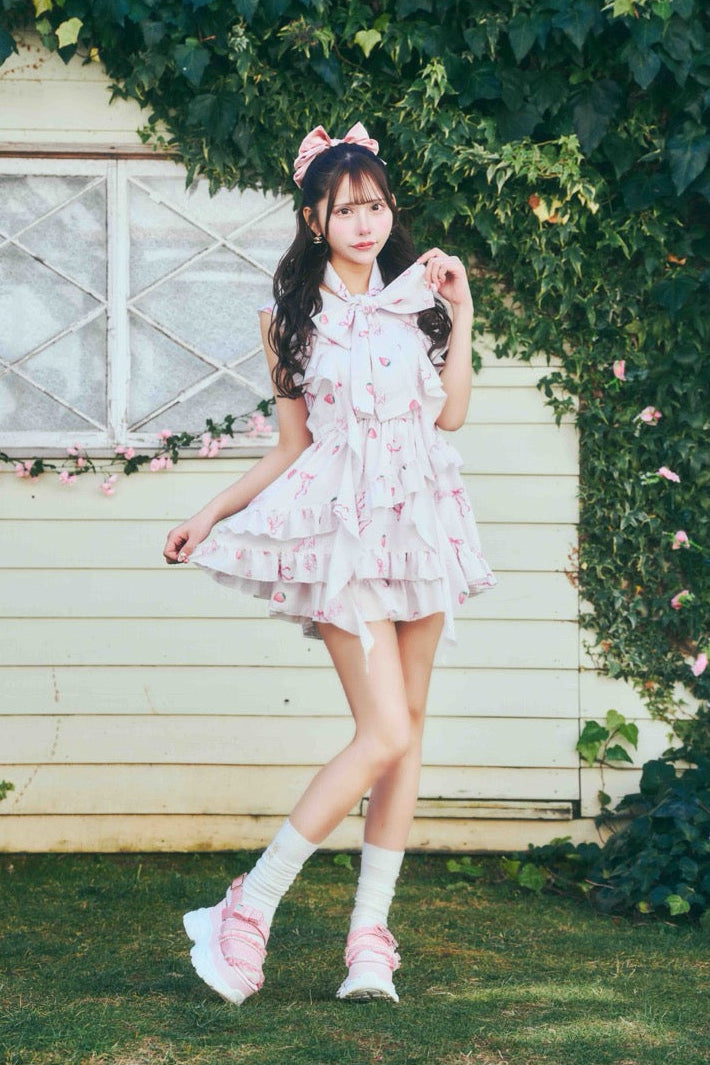 Re❤︎Amour ストロベリーフリルセットアップ　姫系 予約商品】ストロベリーフリルセットアップ – ReAmour