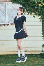 ビジューロゴTシャツ