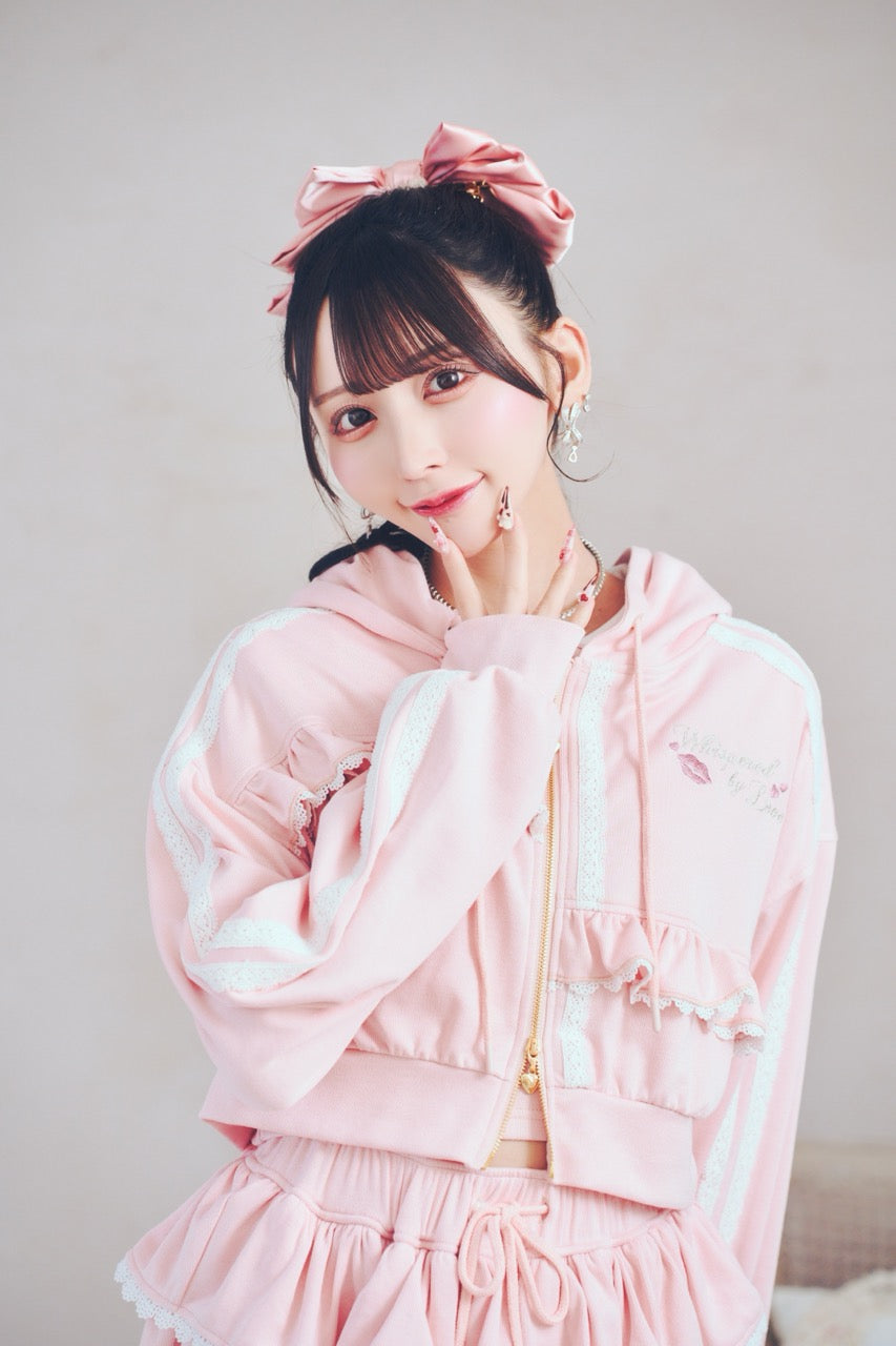 レースラインリップパーカー