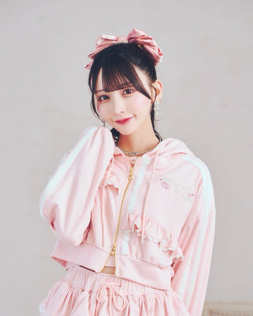 レースラインリップパーカー