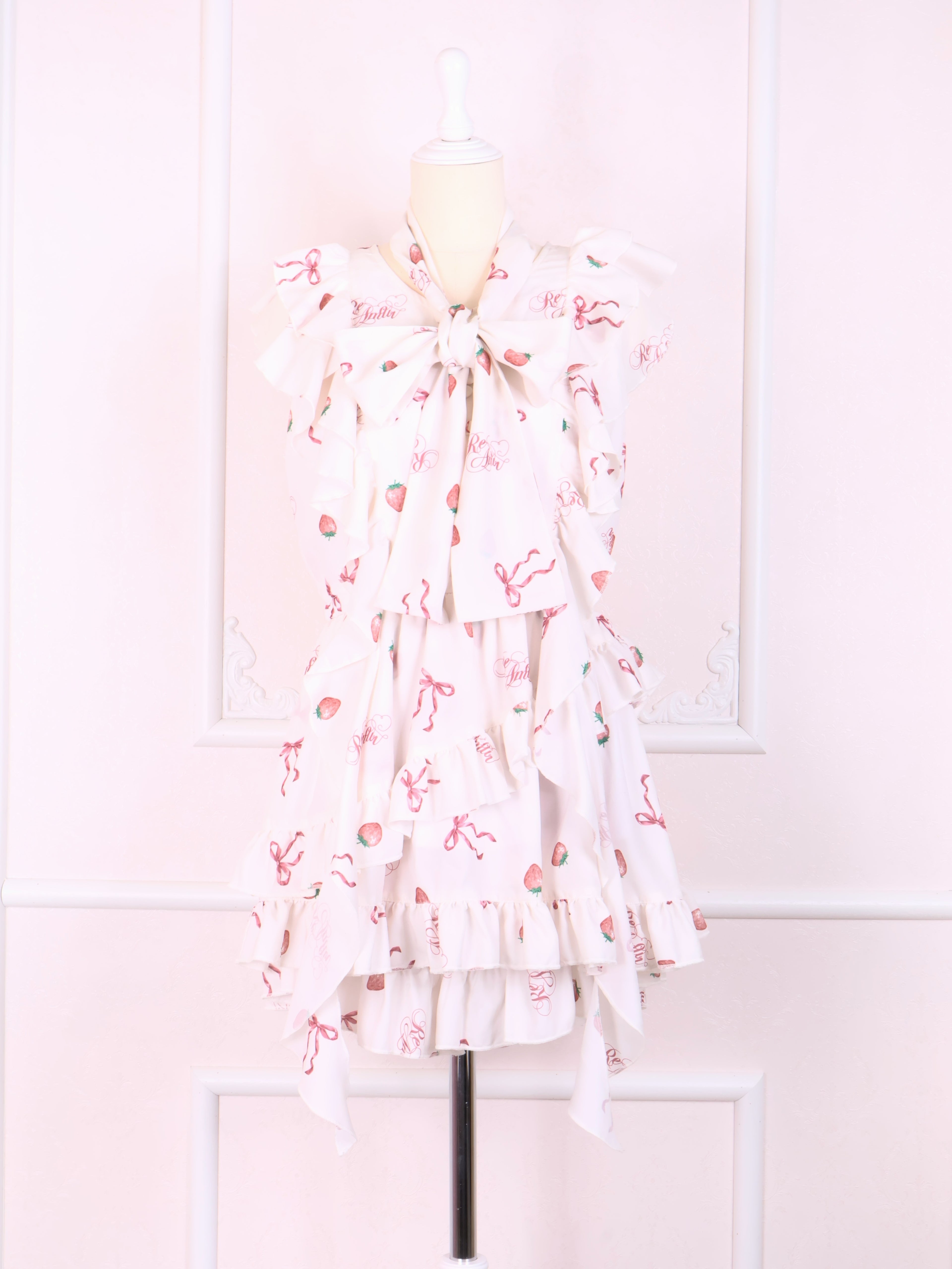 【予約商品】ストロベリーフリルセットアップ