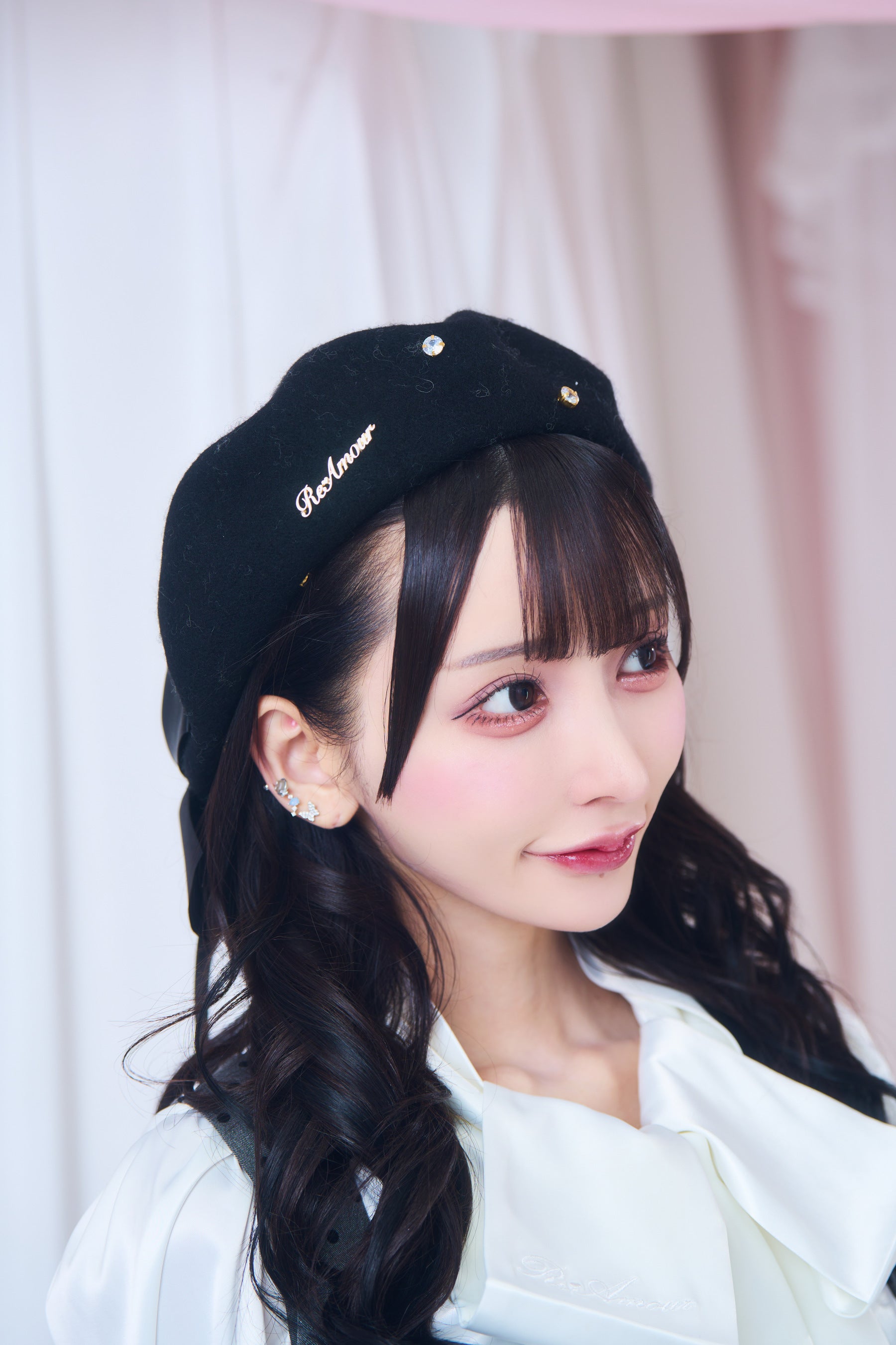 ビジューリボンベレー