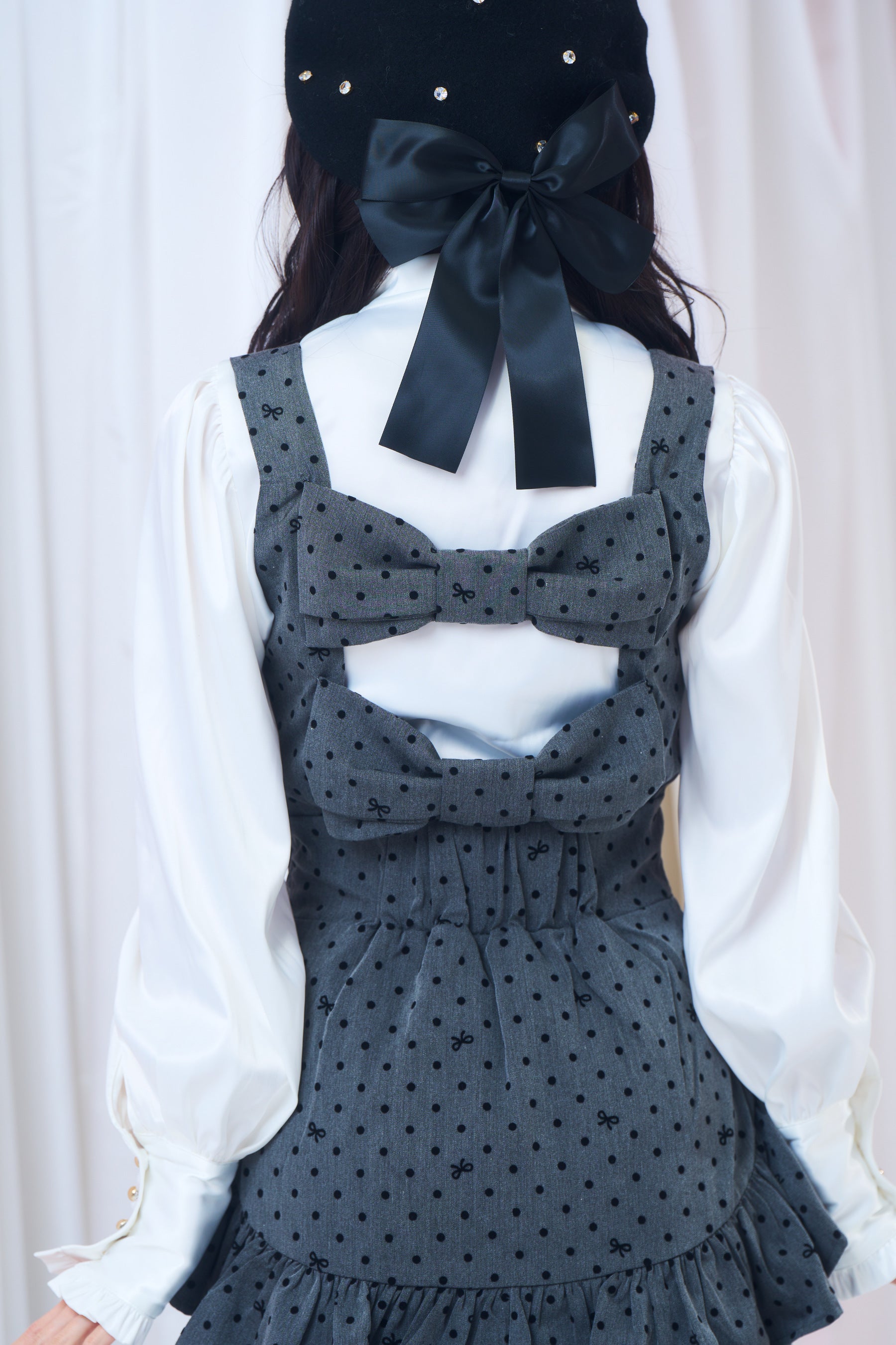 ビジューリボンベレー