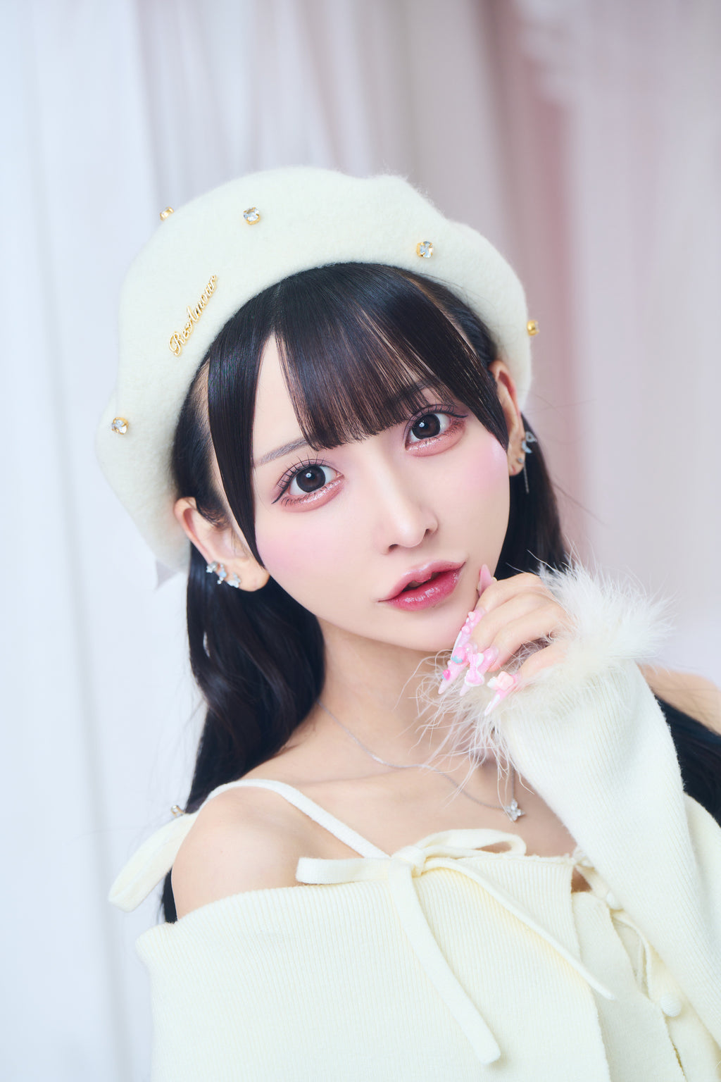 ビジューリボンベレー