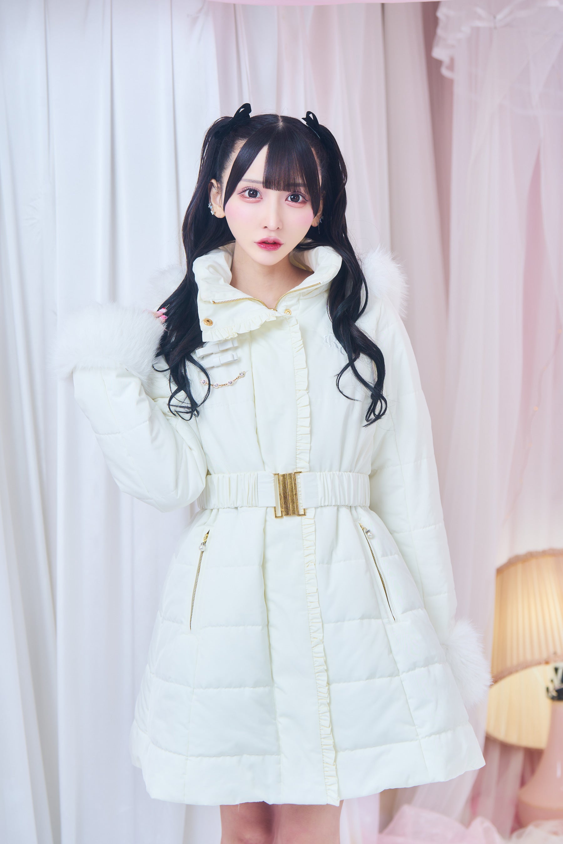 ガーリーダウンコート