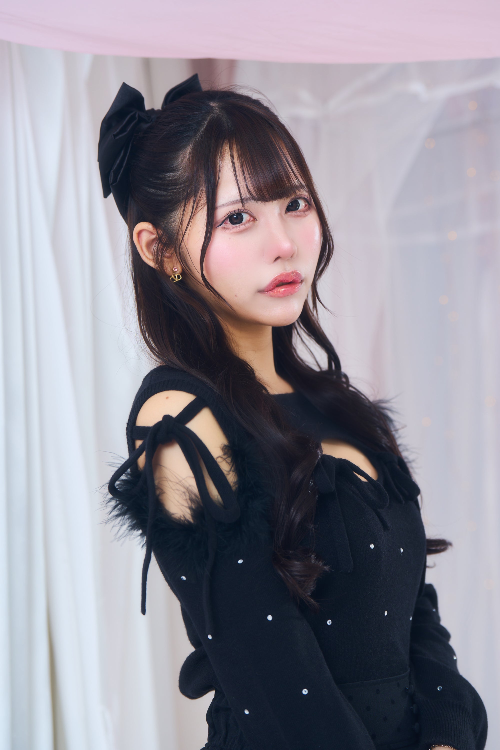 ビジューリボンニット