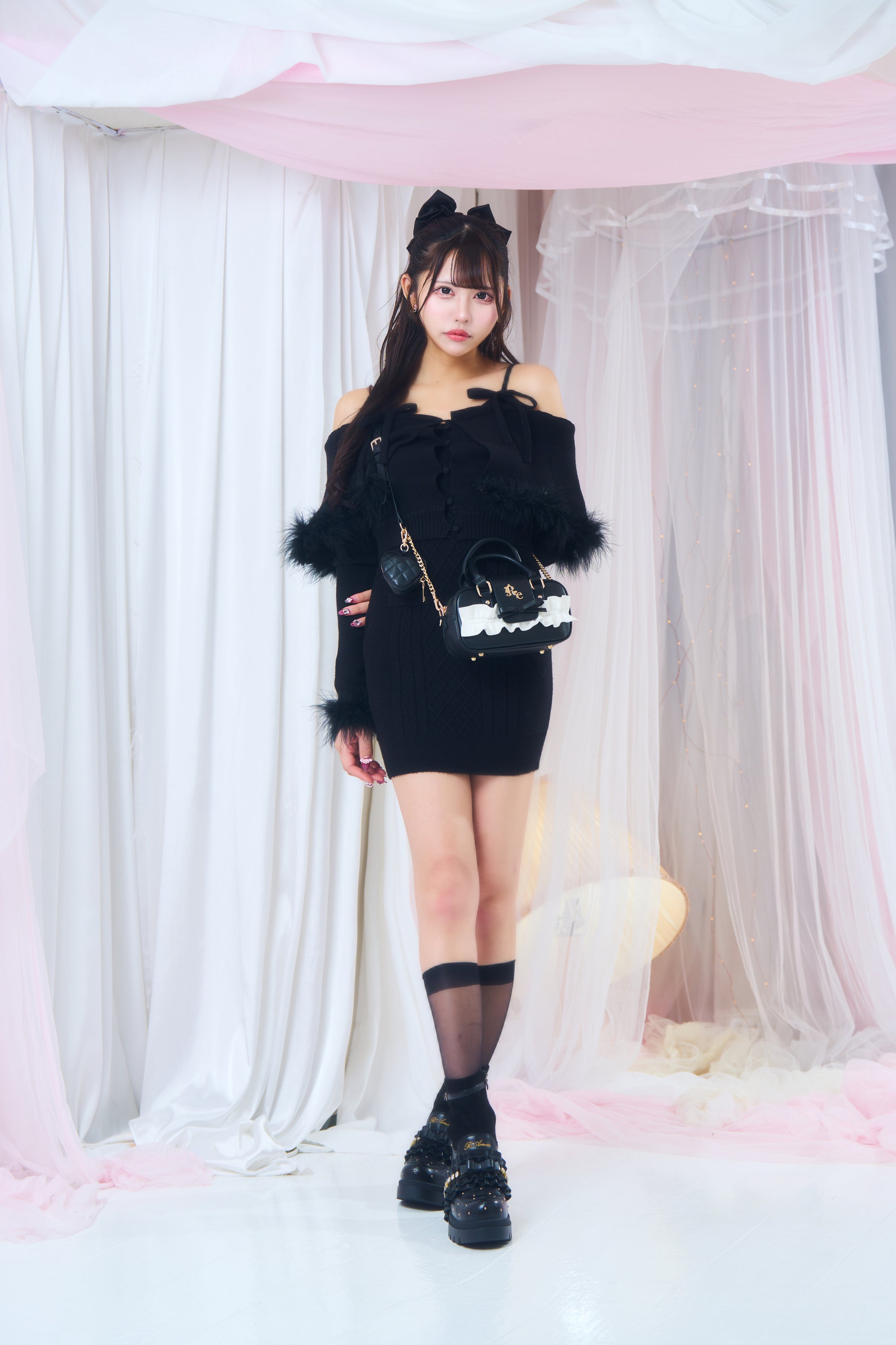 オフショルニットワンピ