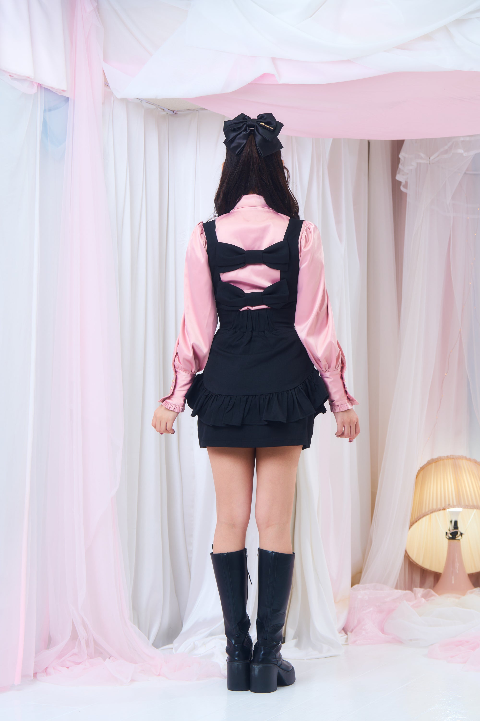 ロゴリボンブラウス